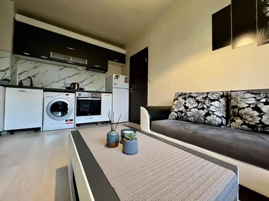 Apartamento Sof Apartment's *